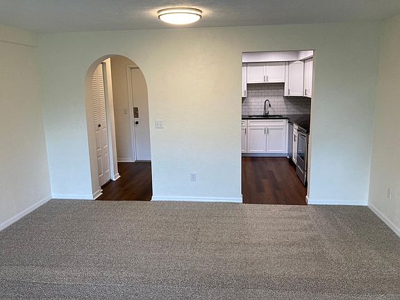 5th image of 4651 1st St NE Unit 301