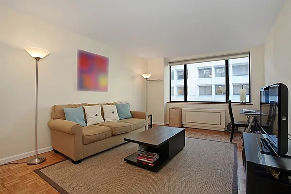 Rented by Corcoran | media 7
