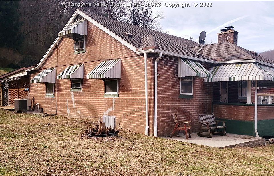 312 Walnut St, East Bank, WV 25067 Zillow