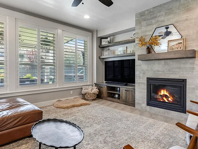 3419 E Rincon St — Photo 4