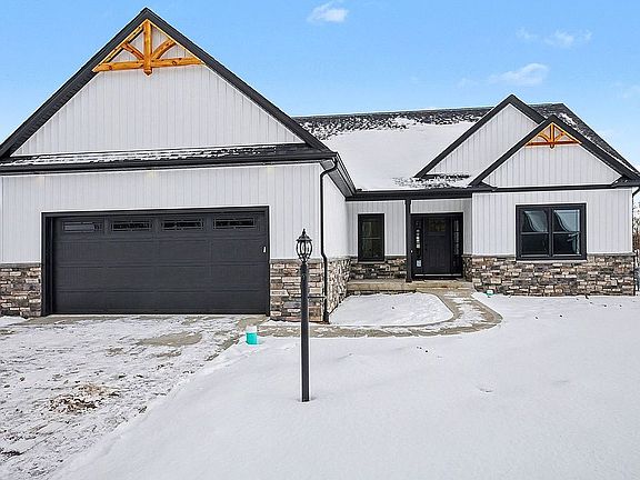 2nd image of 2546 Timberstone Dr E