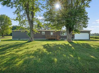 9730 Lake Rd NE, Millersport, OH 43046