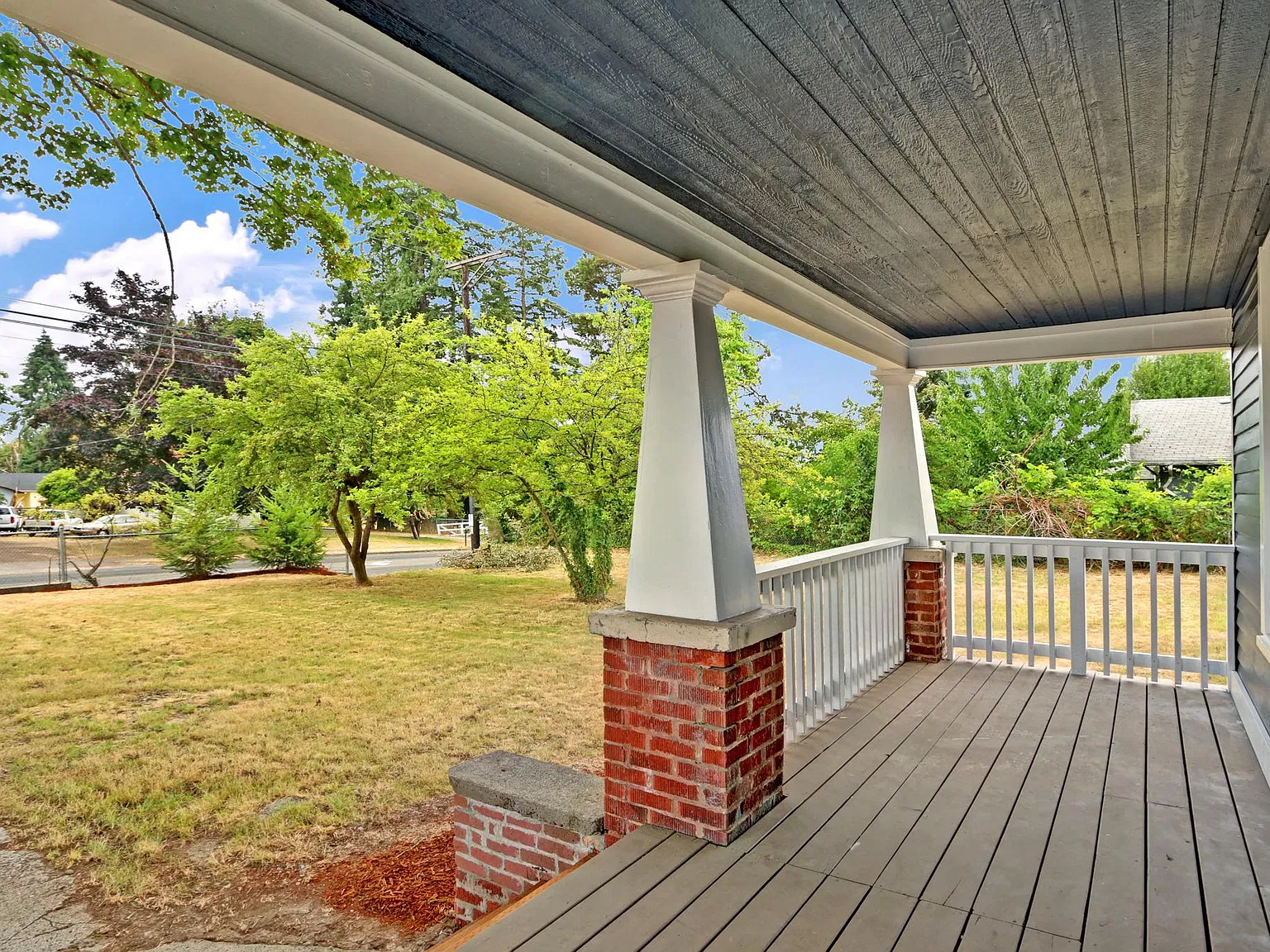 3 bed, 1700 sqft, $2,295 — Photo 3