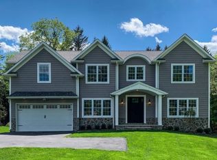 14 Grand Ave, Park Ridge, NJ 07656