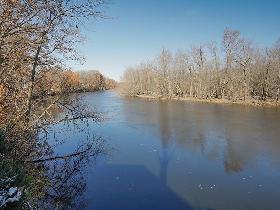 61129 Shorewood Dr-103