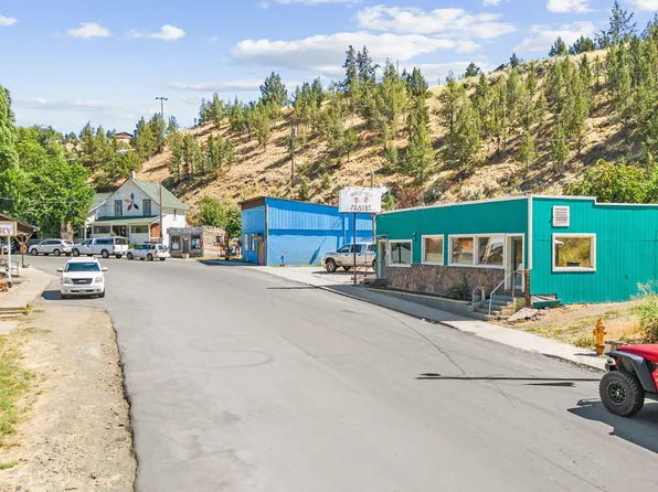 204 W Main St, Mitchell, OR 97750