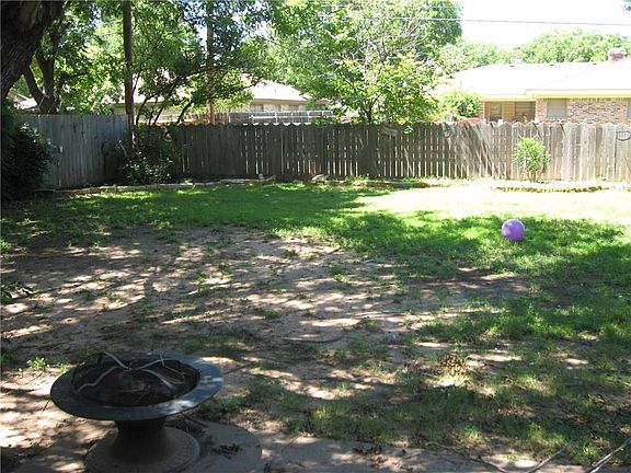 5th image of 4026 Wilshire Dr