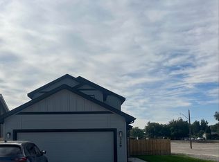 329 W Nevada Ave, Homedale, ID 83628
