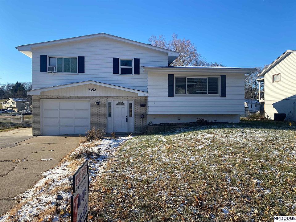1st image of 7352 Park Crest Dr