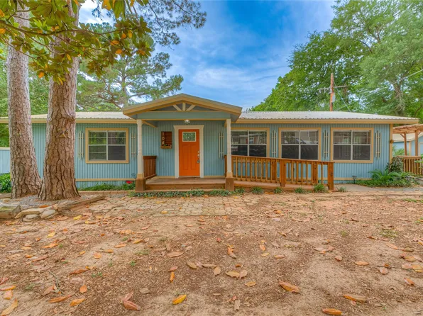 104 W Paradise Dr, Trinity, TX 75862