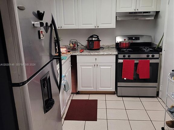 5th image of 18101 NW 68th Ave APT E105