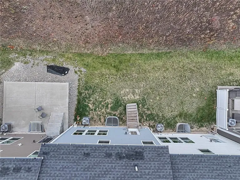 504 Florida Blvd — Photo 31