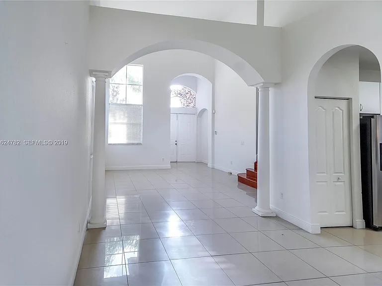 2227 Portofino Ave — Photo 4