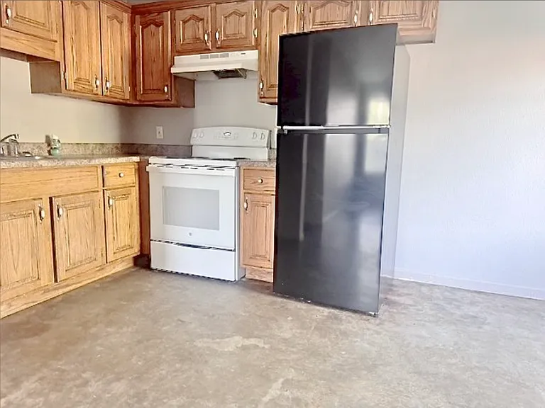 1326 W Huntington Ave #B — Photo 10