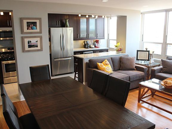 4th image of 3950 N Lake Shore Dr APT 1010