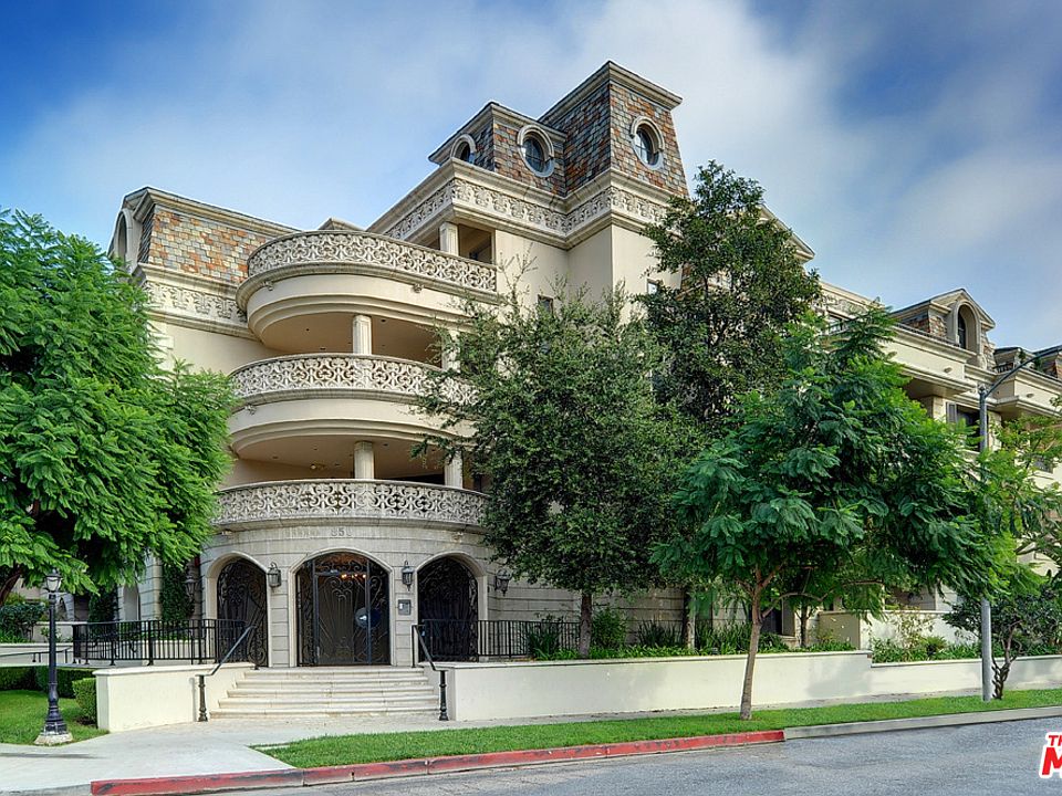 1st image of 850 N Croft Ave APT 405