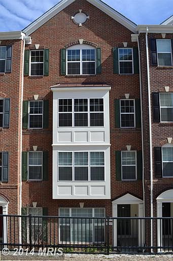 1st image of 2289 Kew Gardens Dr #198
