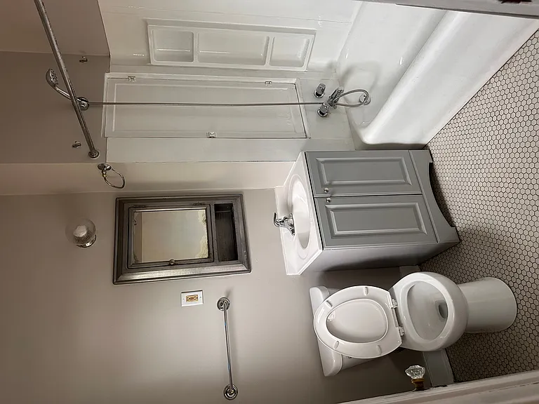 5328 Maywood Ave #8 — Photo 9