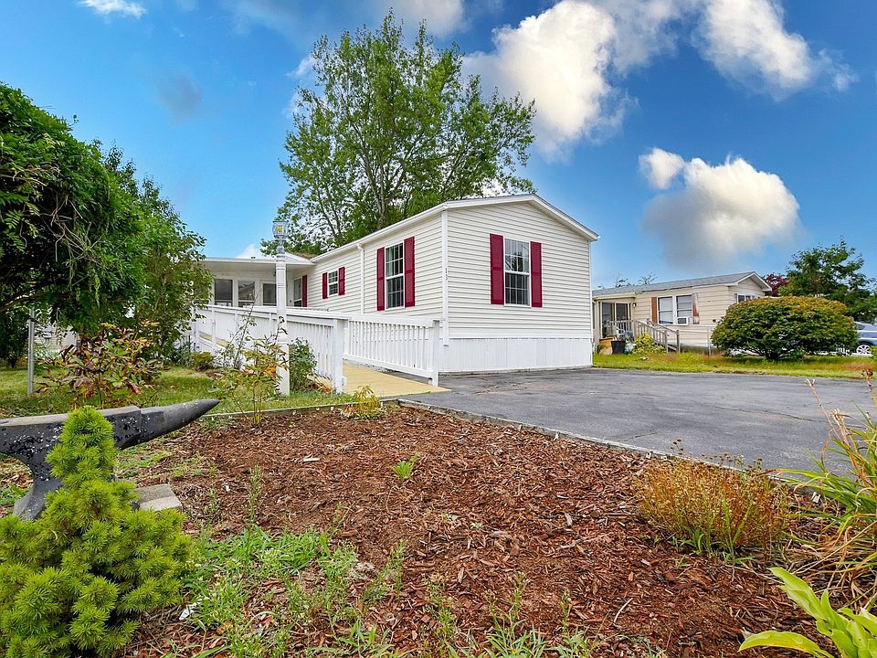 1st image of 13 Madeline St