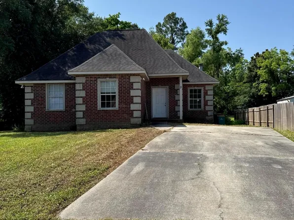 3 Laudeac Ct, Pass Christian, MS 39571