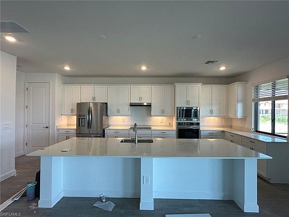 4th image of 10755 Timber Creek DR