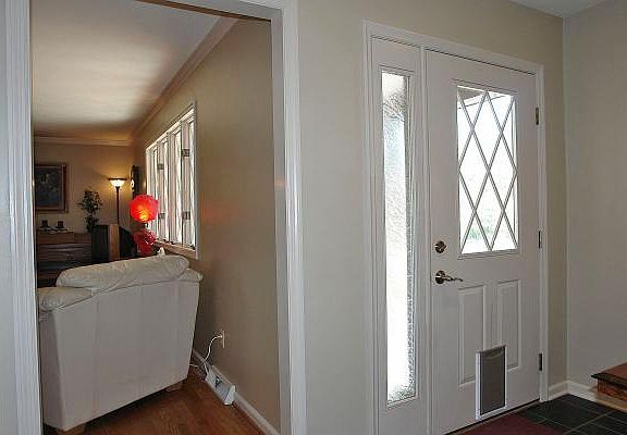4th image of 55 Coventry Ln