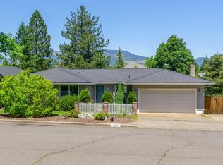 1825 Greenmeadows Way, Ashland, OR 97520