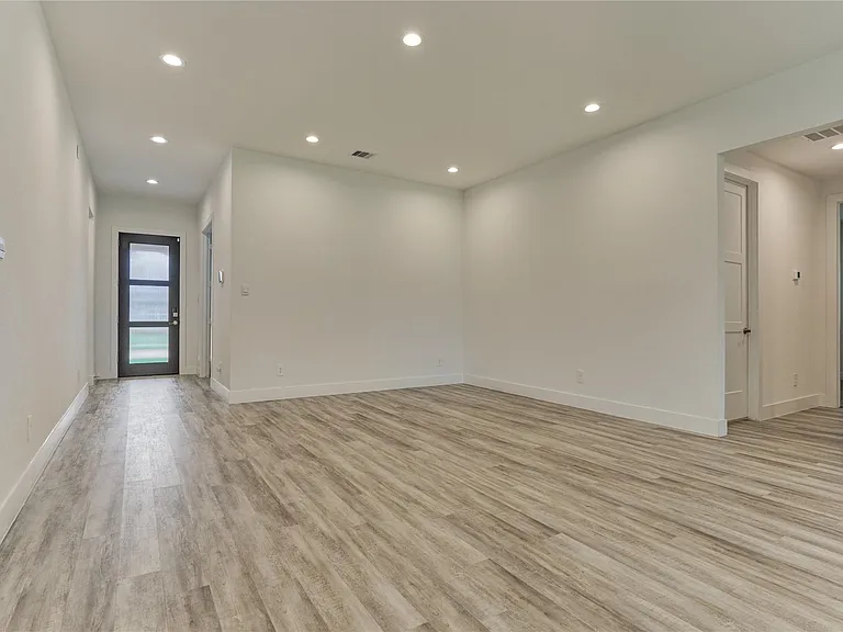 14343 Red Lodge Trl — Photo 35