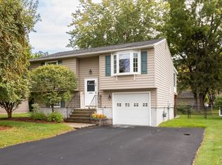 116 Baltic Dr, Liverpool, NY 13090