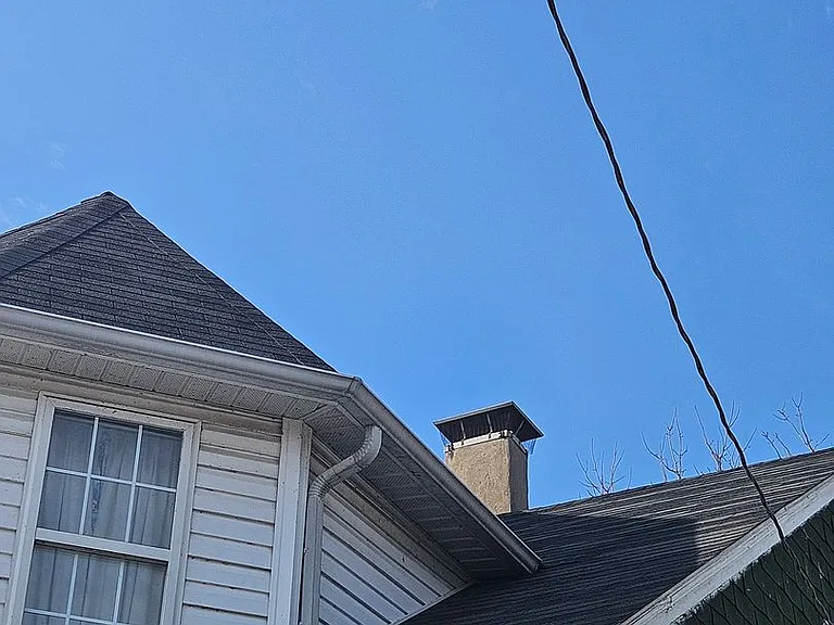 2424 Broadway St — Photo 5