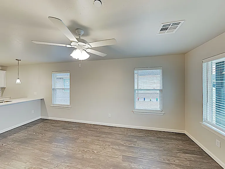 4906 Avion Ct — Photo 6