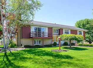 7621 Pleasant Lake Rd, Ann Arbor, MI 48103