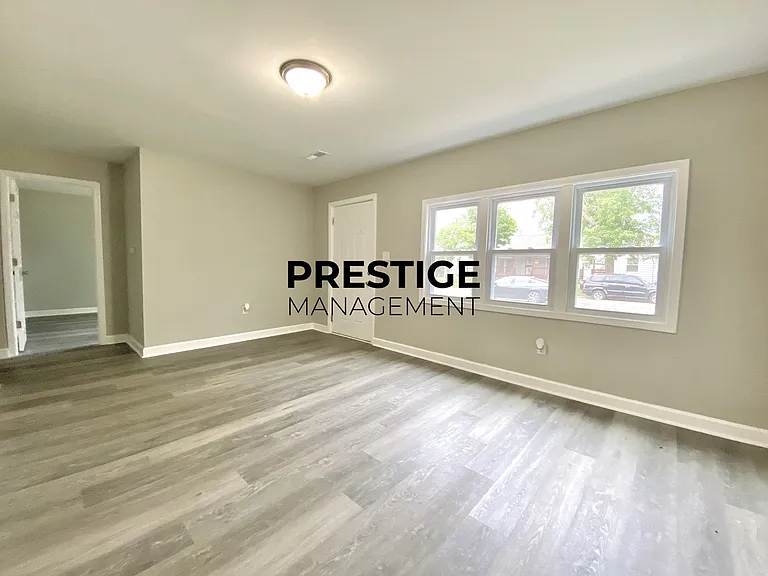 4024 Tyler St — Photo 4