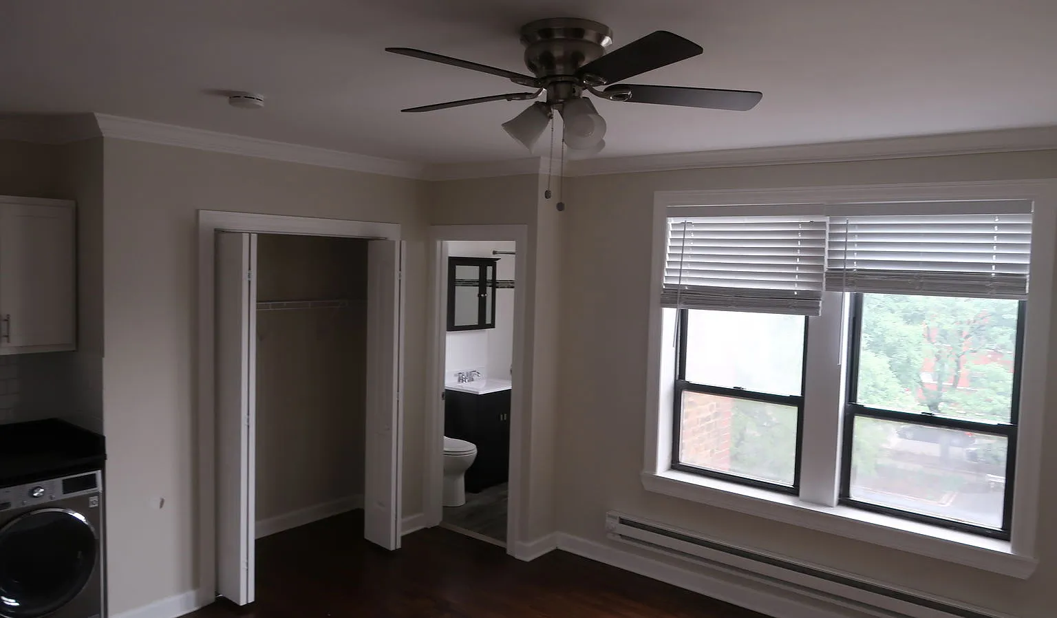 Studio, 1.0 bath, 500 sqft, $1,445 — Photo 3