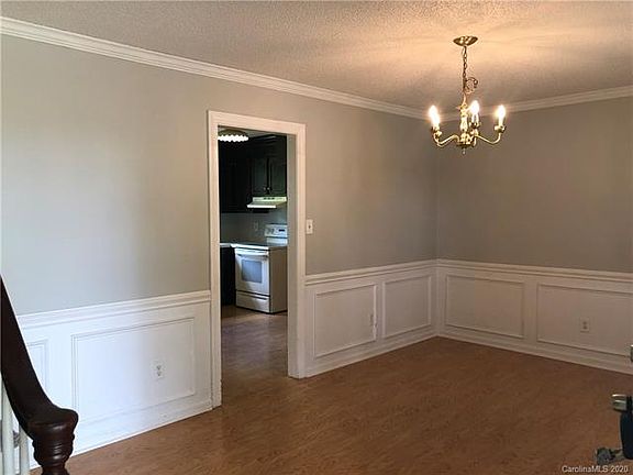 3rd image of 11503 Watermoss Ln