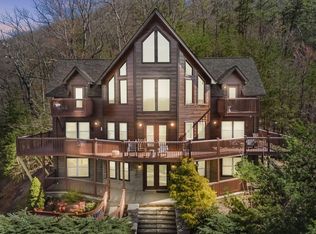 3643 Wilderness Mountain Rd, Sevierville, TN 37862