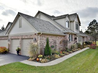 1823 Camden Dr, Glenview, IL 60025