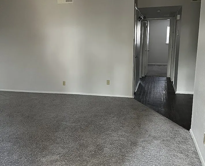 Juniper Springs Apartments — Photo 128