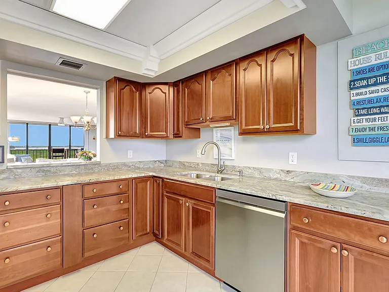 5059 N Highway A1A #701 — Photo 11