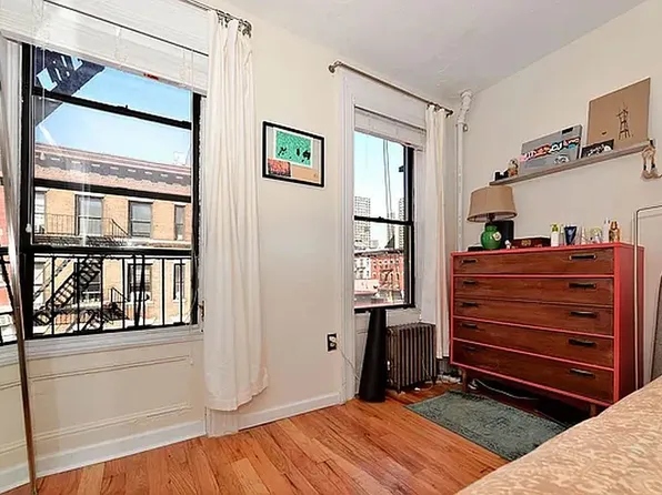 180 Prince Street image 1 of 10