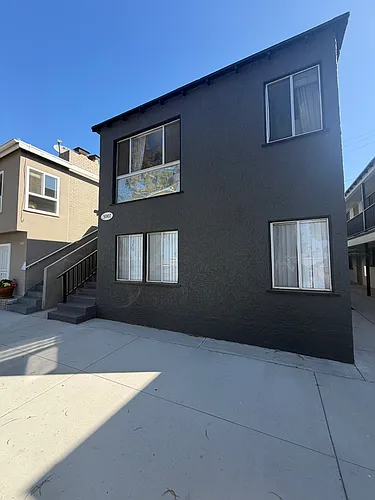 5007 E Ocean Blvd #B Photo 1 5007 E Ocean Blvd #B Photo 1