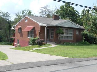 151 Spring Hill Rd, Aliquippa, PA 15001