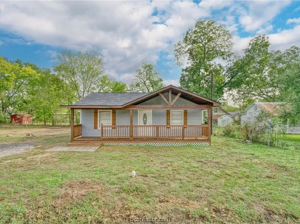 306 N Commerce St, Madisonville, TX 77864