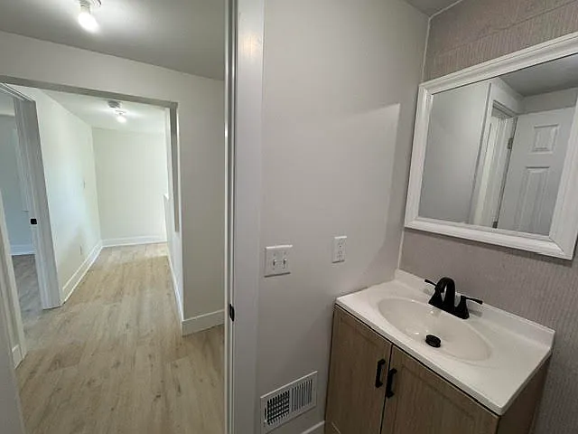12 Edmunds Ln — Photo 27