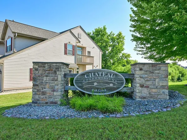 8620 South Stratford ROAD, Oak Creek, WI 53154
