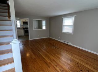 37 Cloran St, Springfield, MA 01109