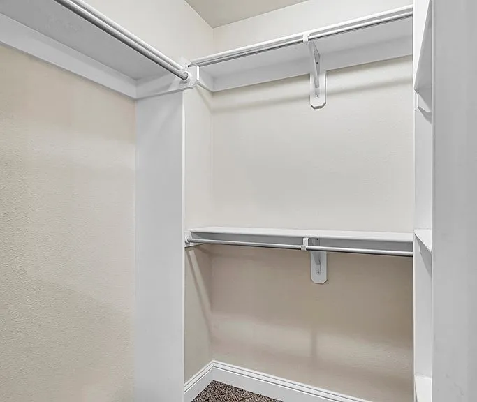 608 Memorial Ct — Photo 27