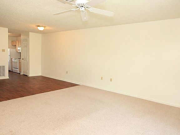 5th image of 108 Drew Ct APT E