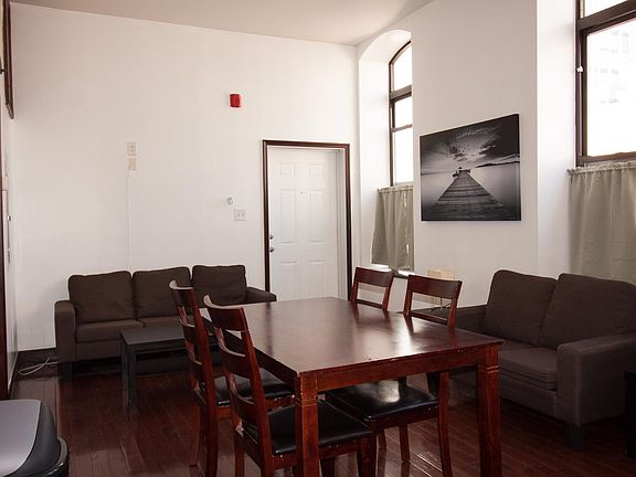 5th image of 217 N 11th St APT 202B