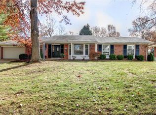 830 Garland Pl, Saint Louis, MO